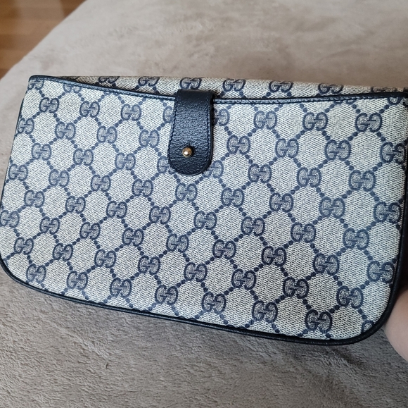 Vintage Gucci Navy Blue Gold Clutch Purse - Picture 5 of 7